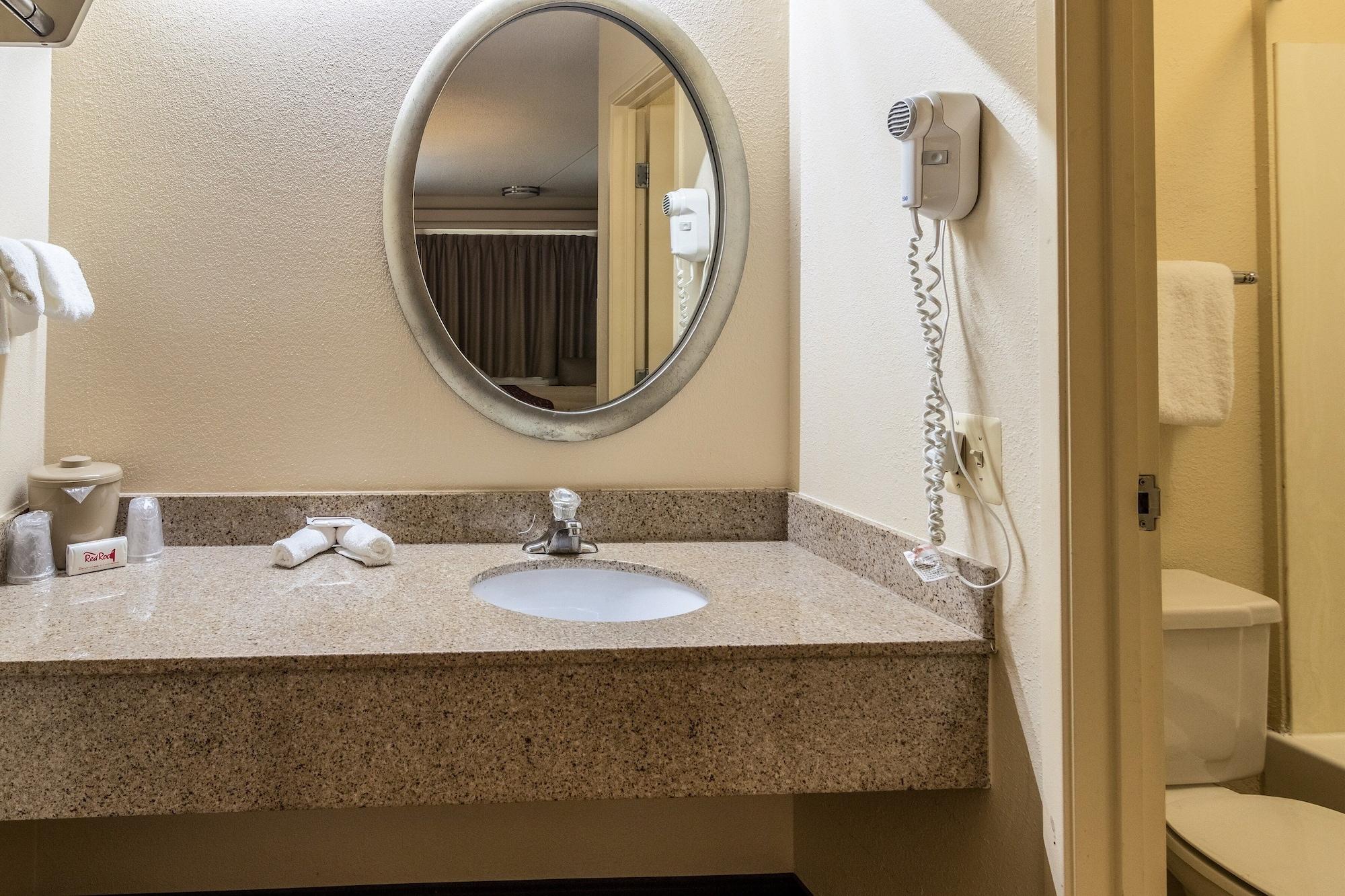 Red Roof Inn Detroit Metro Airport - בלוויל מראה חיצוני תמונה