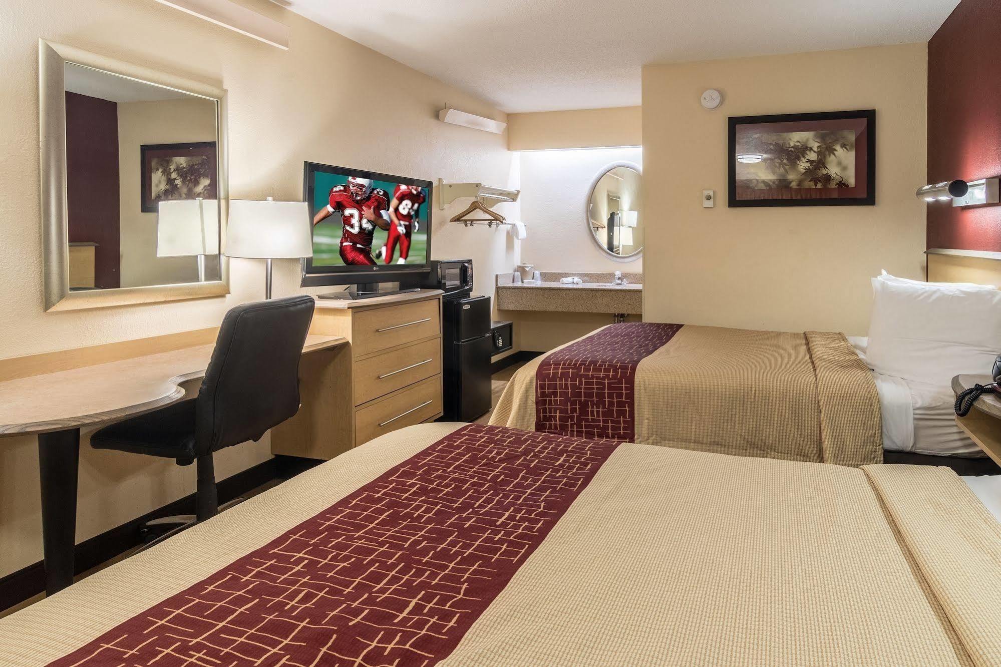 Red Roof Inn Detroit Metro Airport - בלוויל מראה חיצוני תמונה