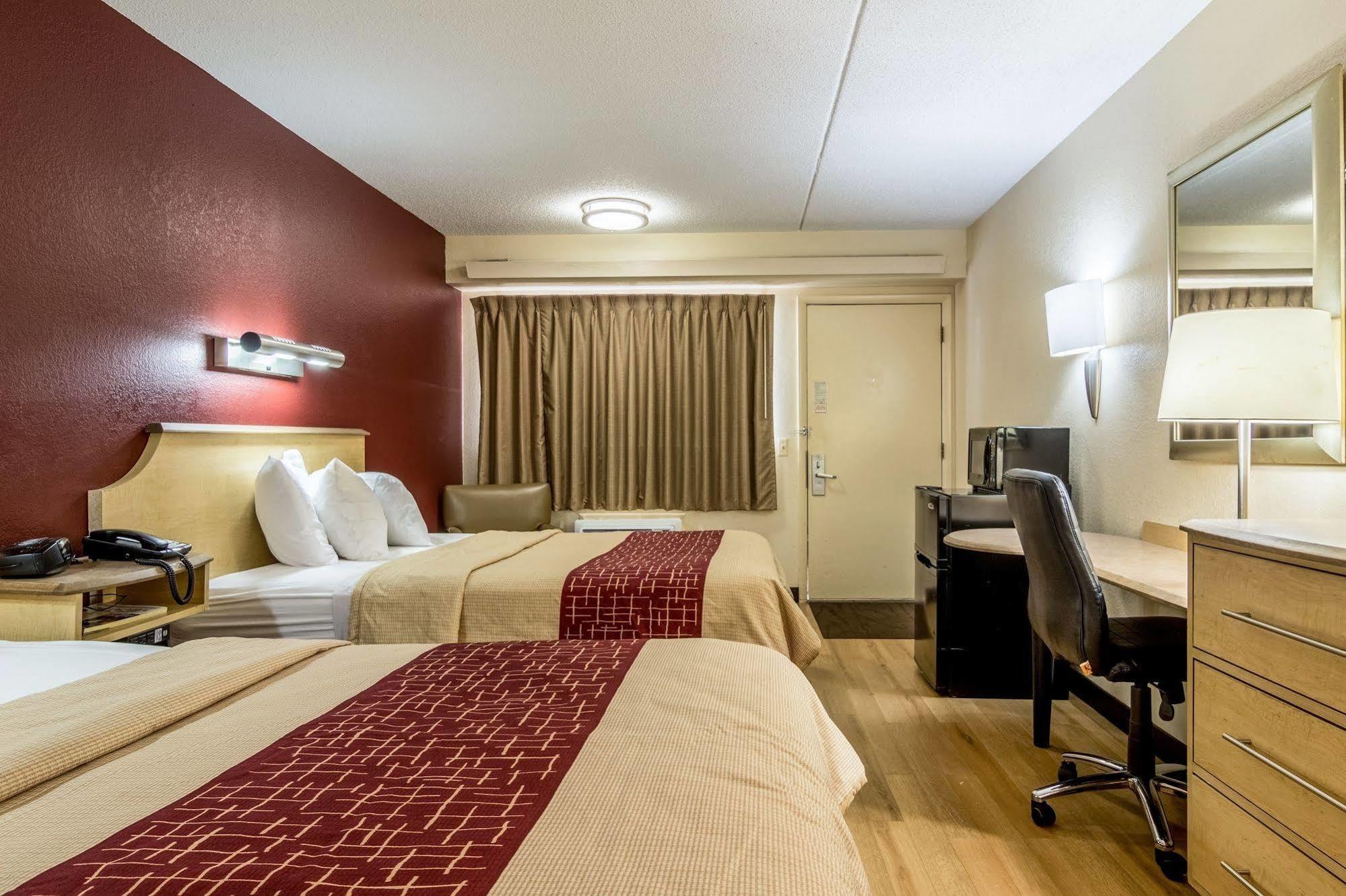Red Roof Inn Detroit Metro Airport - בלוויל מראה חיצוני תמונה